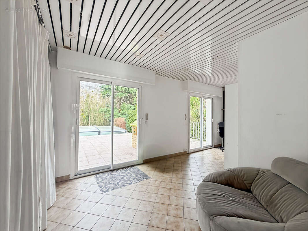 Maison à SAULX-LES-CHARTREUX