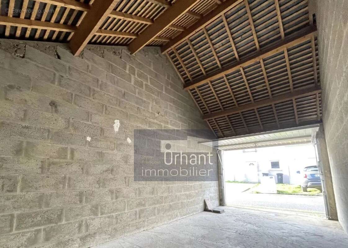 Maison 2003 - 3 chambres + garage + terrasse et jardin proche bourg – Theix - photo 21