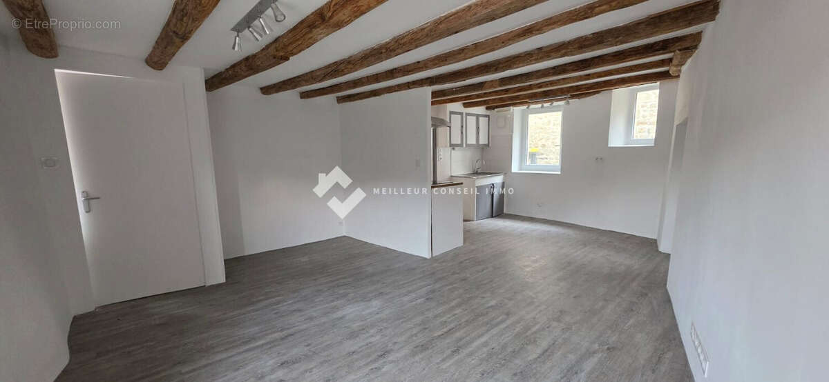 Maison 94 m² à La Monnerie-Le-Montel  - photo 3