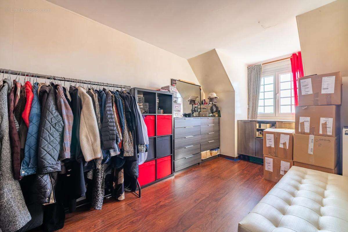 Maison à SAINTRY-SUR-SEINE