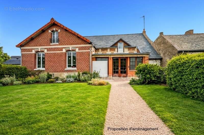 Maison à CHEVRIERES