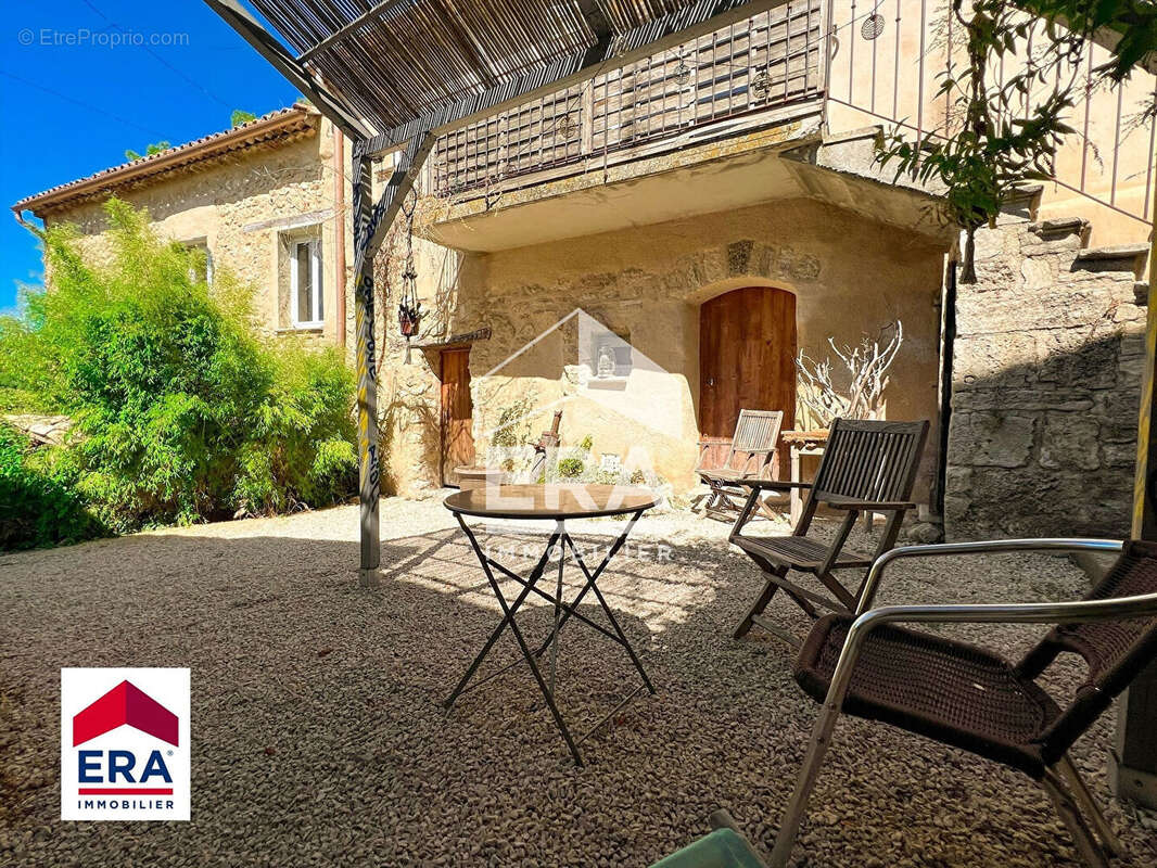 Maison à MAZAN