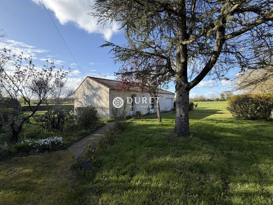 Maison à TREIZE-SEPTIERS