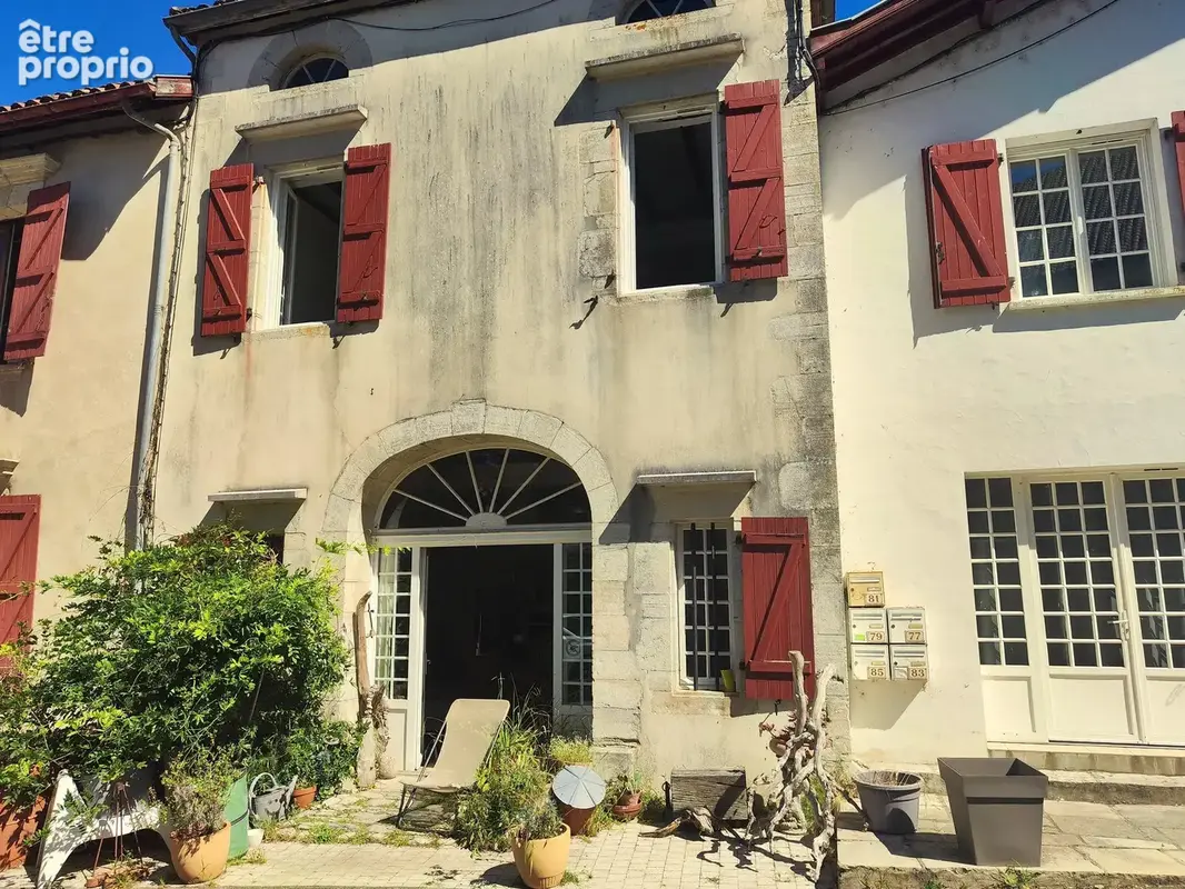 Charmante maison familiale datant de 1860, située dans une ville historique proche de la côte atlantique. - photo 13