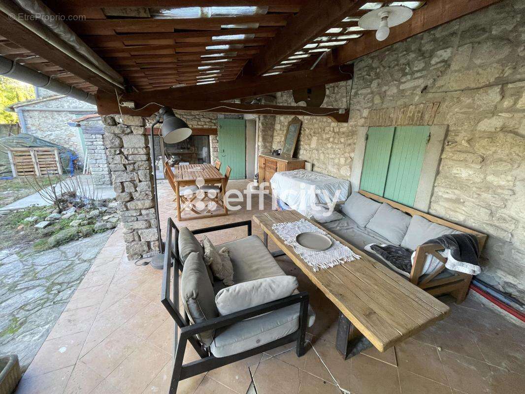 Maison à SAINT-MARTIN-DE-CASTILLON