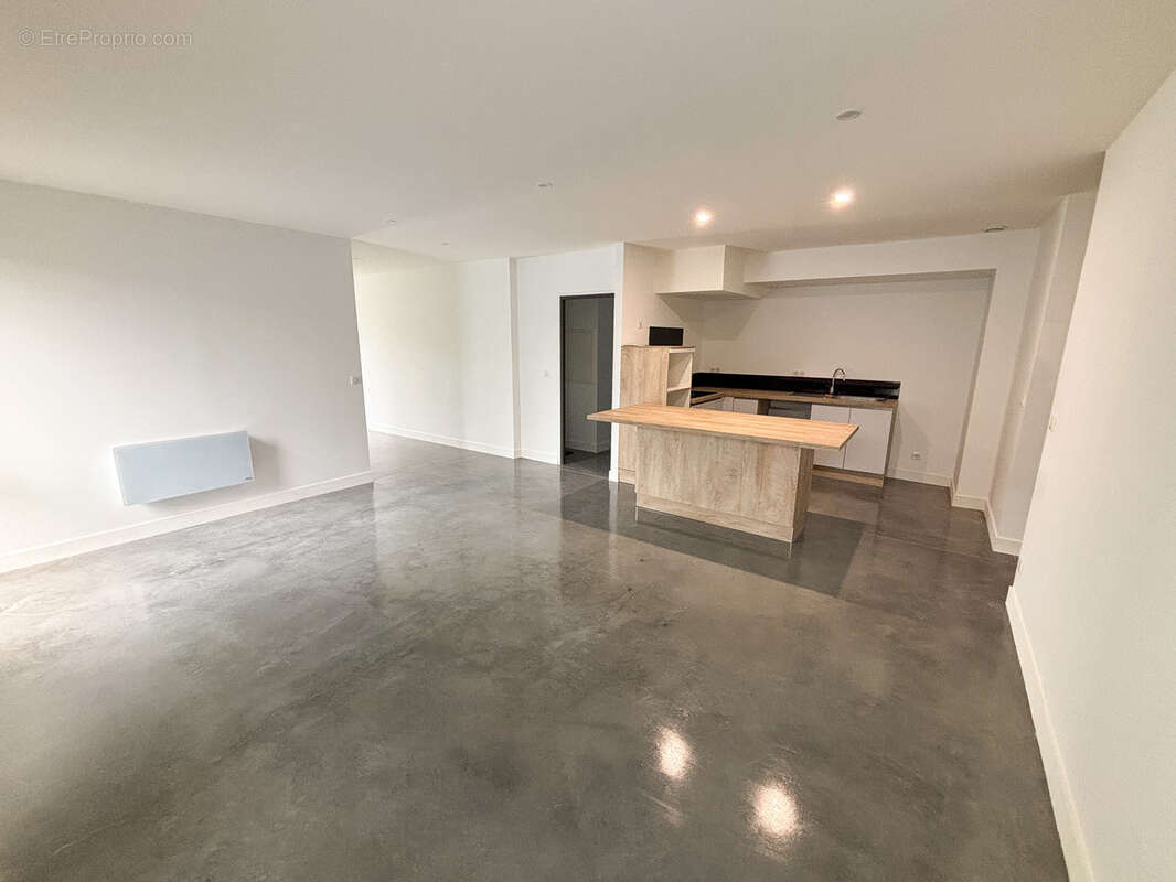 Appartement à BASSENS