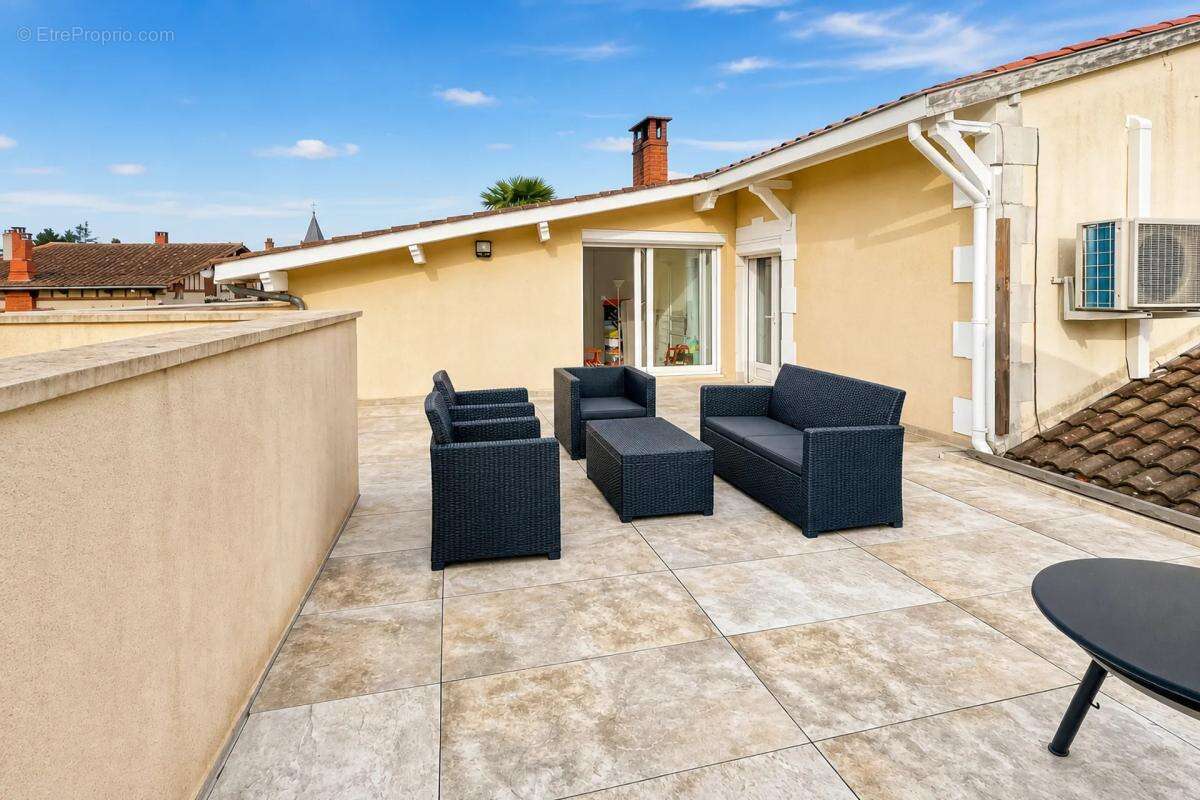 Maison rénovée de 180 m² piscine et toit terrasse à Mussidan - photo 18