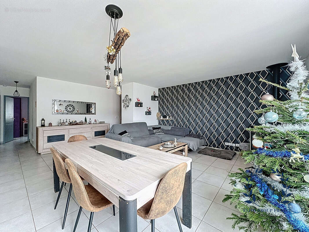 Maison à BESSE-SUR-ISSOLE