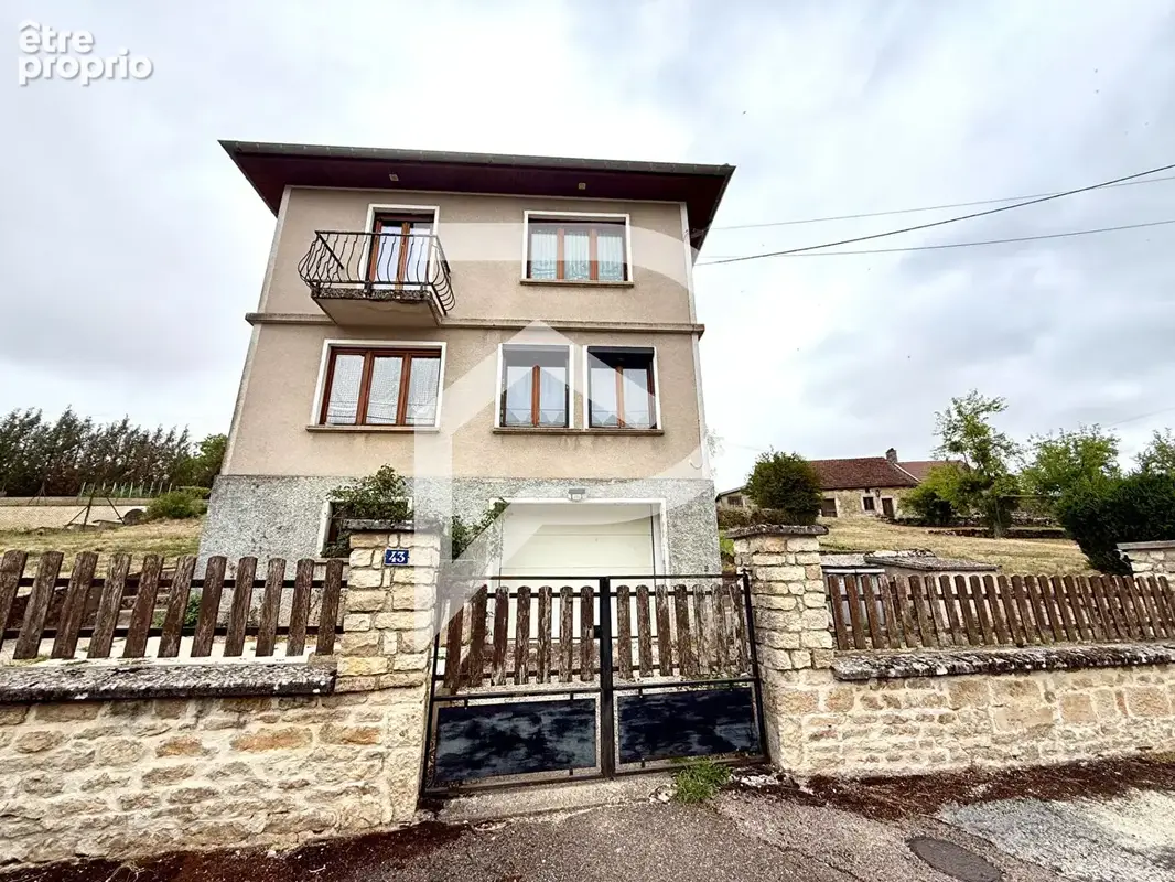 Maison à ESNOUVEAUX