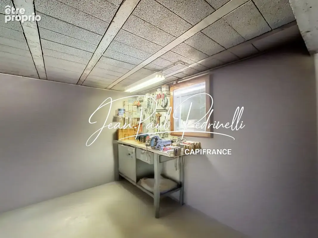 CALUIRE-ET-CUIRE – Cœur Vassieux – Villa 101 m² habitables + 115 m² Hors Carrez (double garage et annexe) – Terrain plat 770 M²  - photo 31
