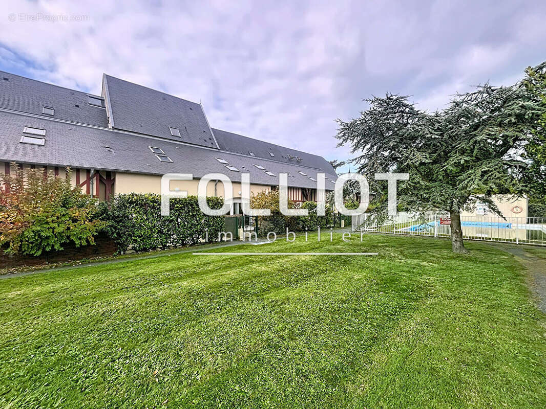 Appartement à COMMES