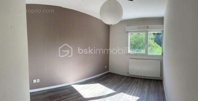Appartement à PLOMBIERES-LES-DIJON