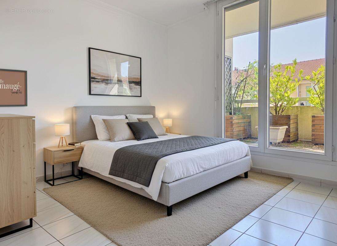 Appartement à LYON-8E
