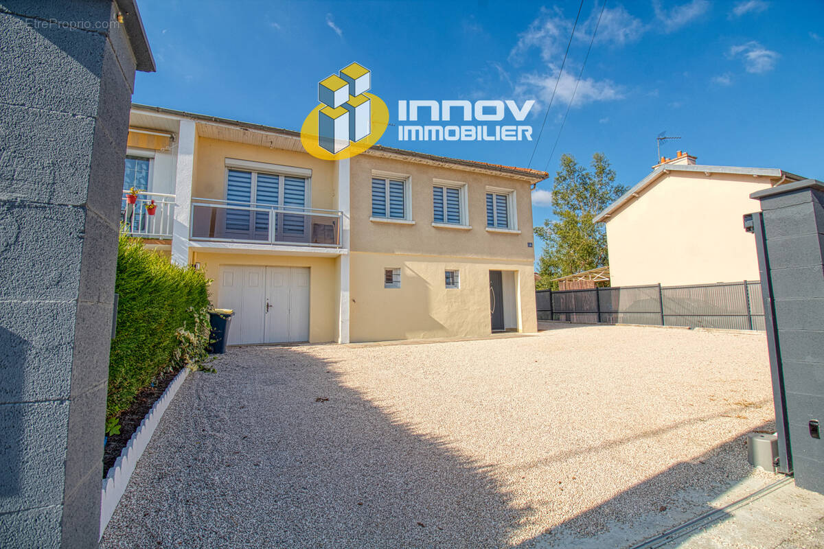 Maison à CHATENOY-LE-ROYAL