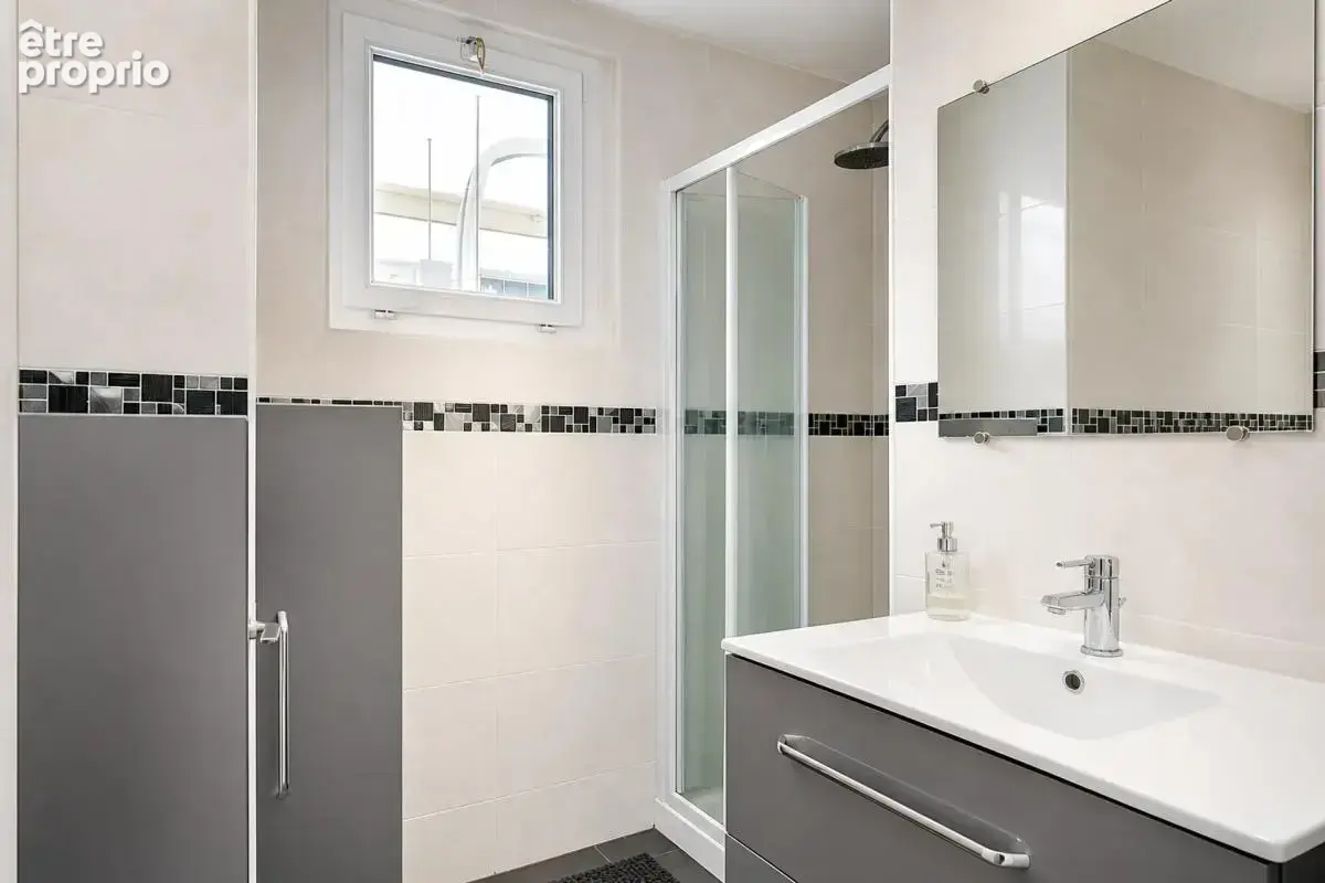Appartement meublé T4 de 67 m² situé à Grenoble - photo 8