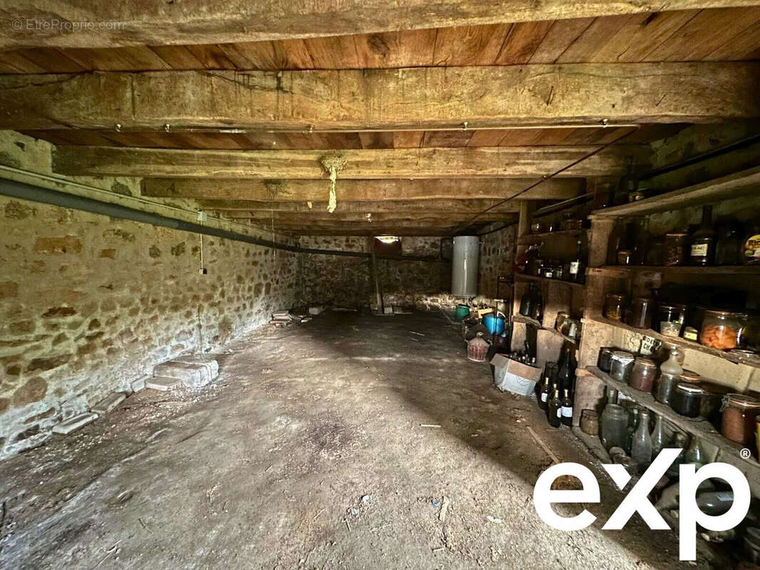 Maison à BUSSEROLLES