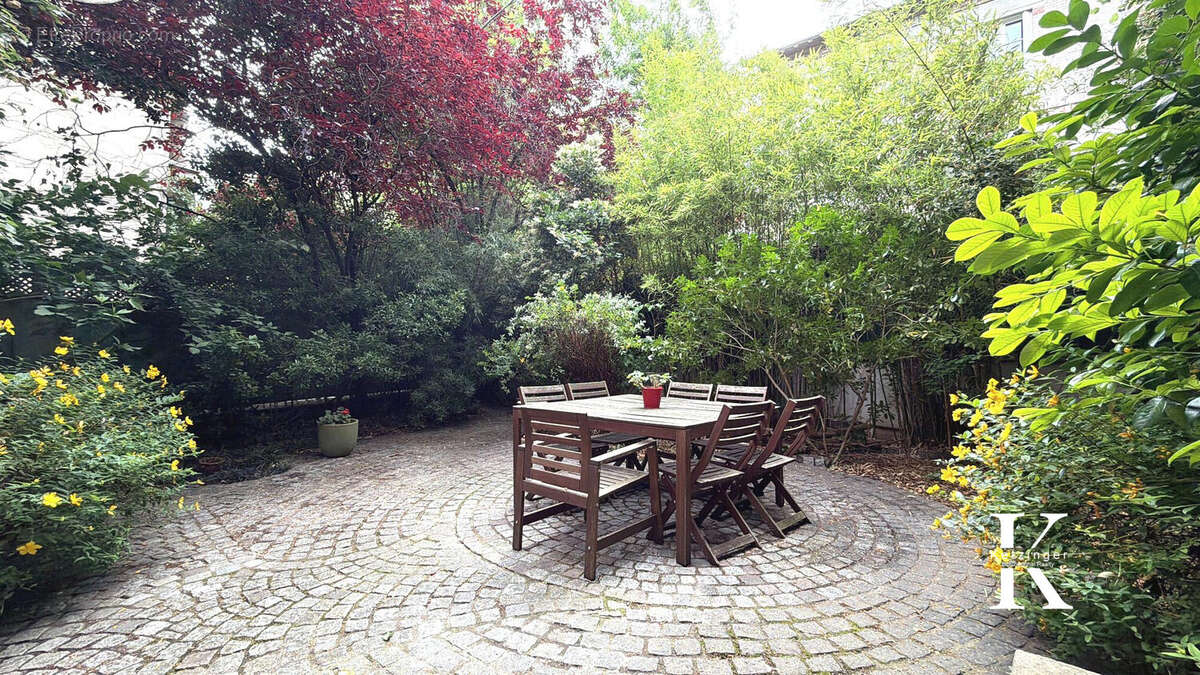 Maison à PARIS-20E