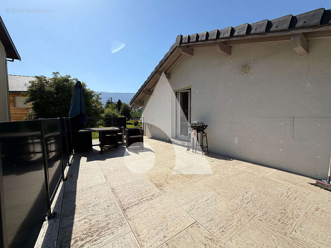 Appartement à VIVIERS-DU-LAC