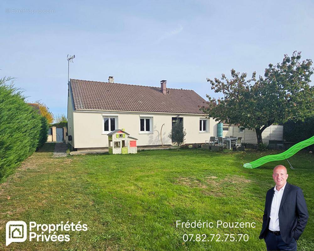 Maison à HOUDAN