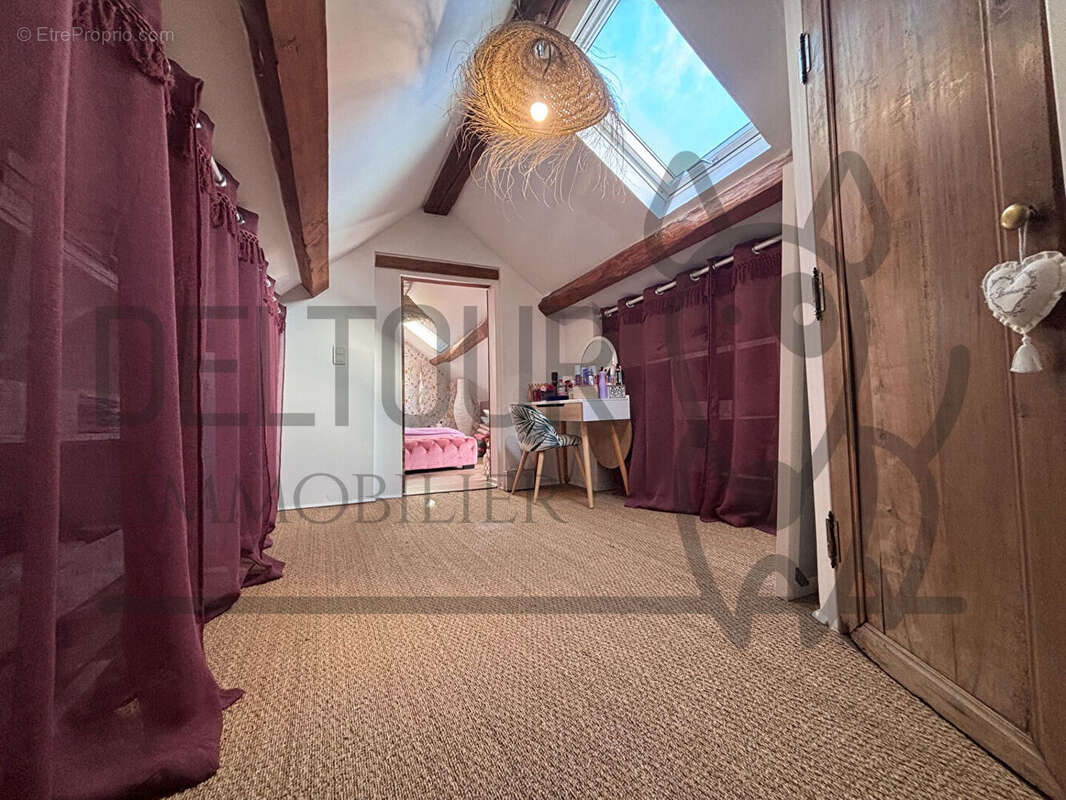 Maison à QUINCY-VOISINS