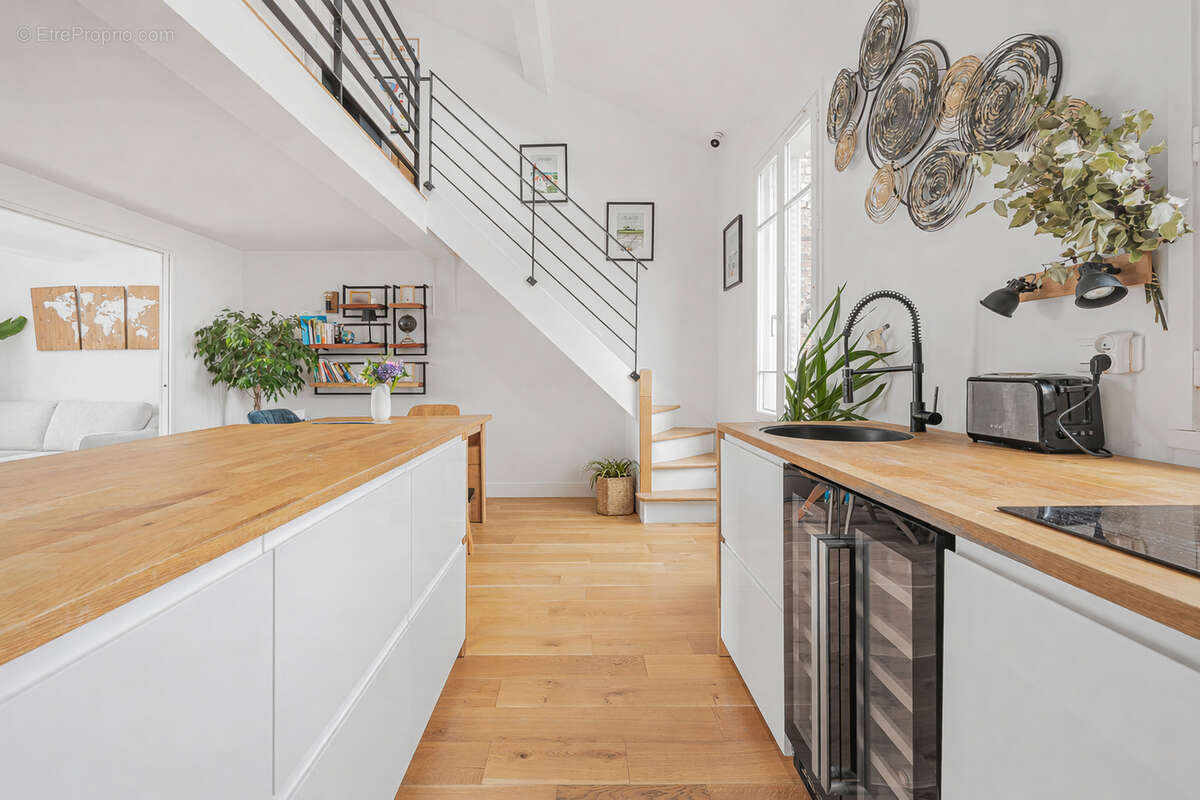 Appartement à PARIS-14E