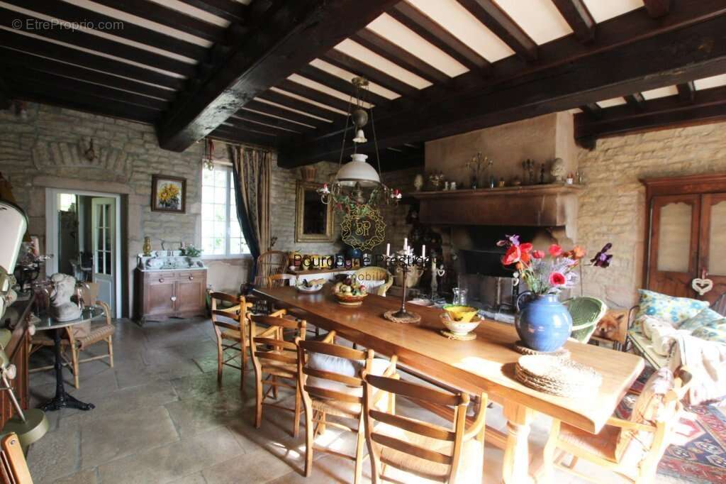 Maison à TOURNUS