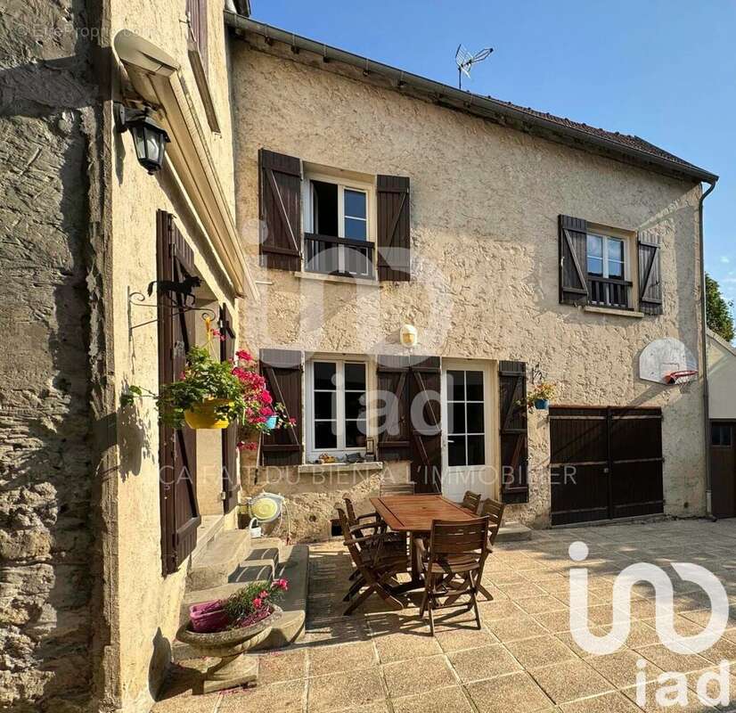 Photo 2 - Maison à MANTES-LA-VILLE