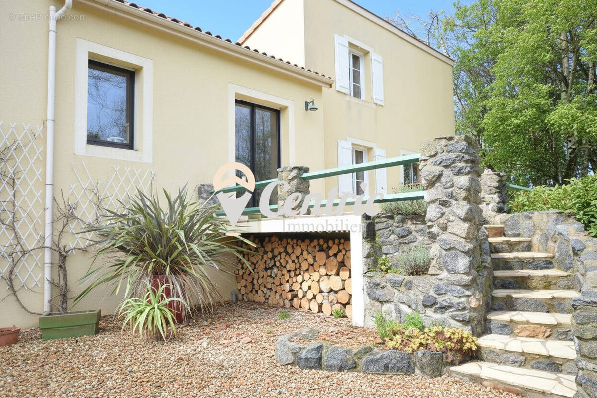 Maison à BRESSUIRE