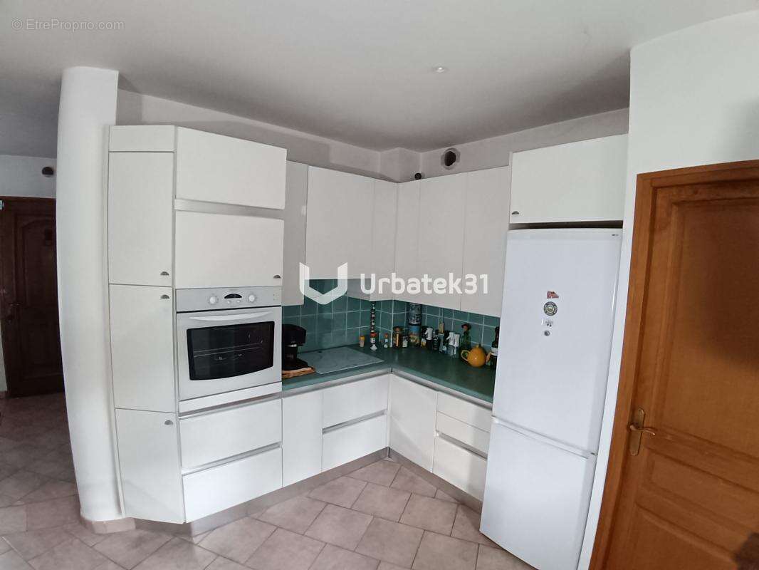 Maison à SAINT-ESTEVE-JANSON