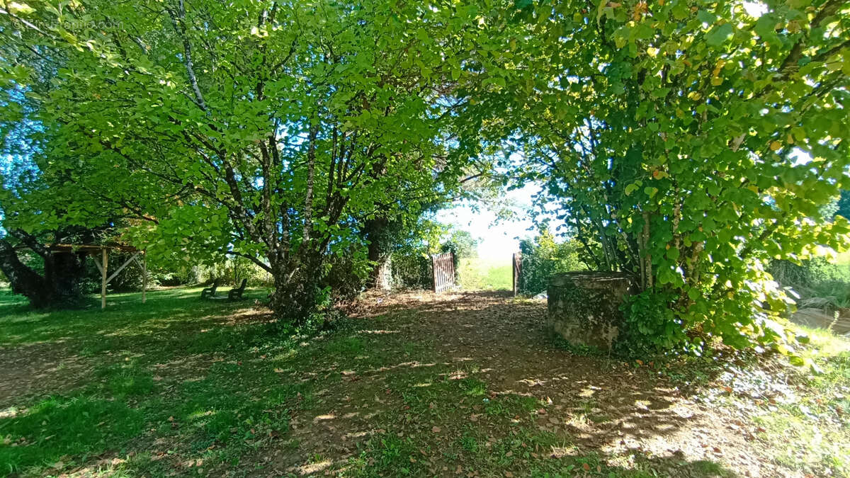 Maison à LA COQUILLE