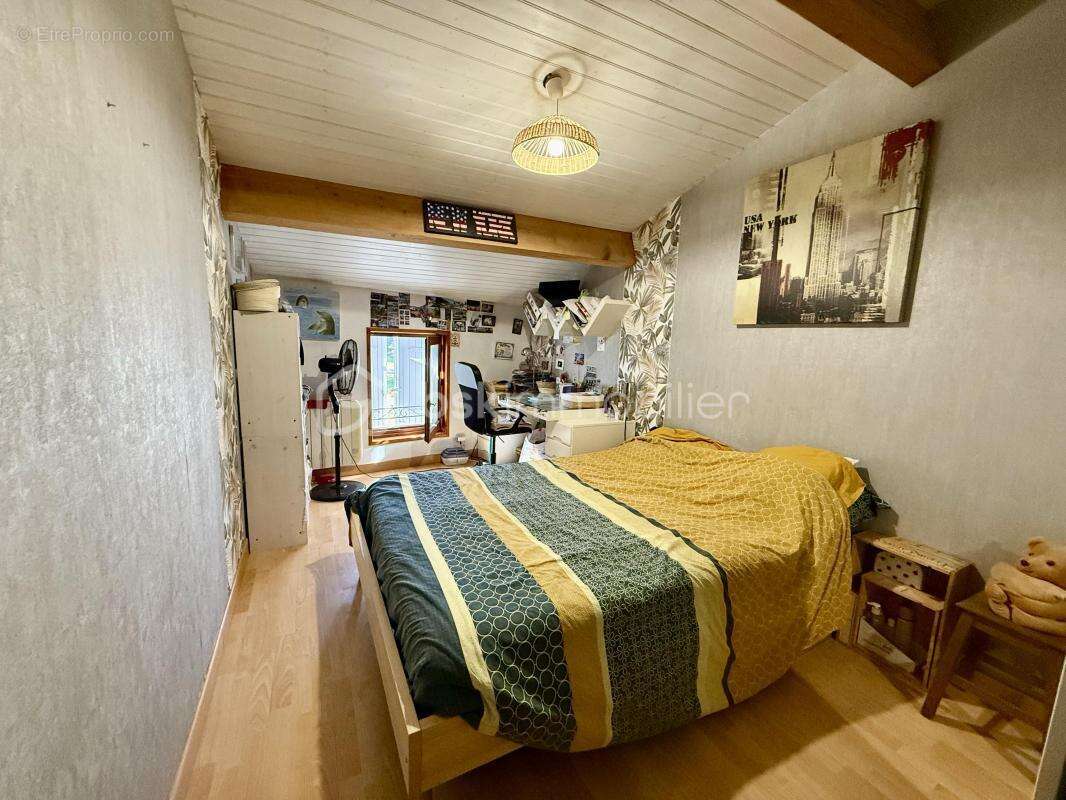 Maison à NIEUL-LES-SAINTES