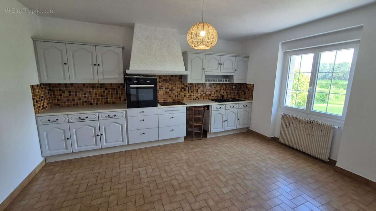 Belle néo-bretonne en pierre - photo 6