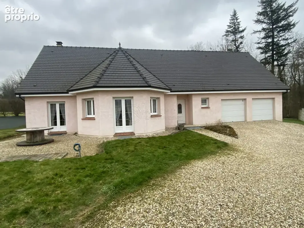 Maison à YERVILLE