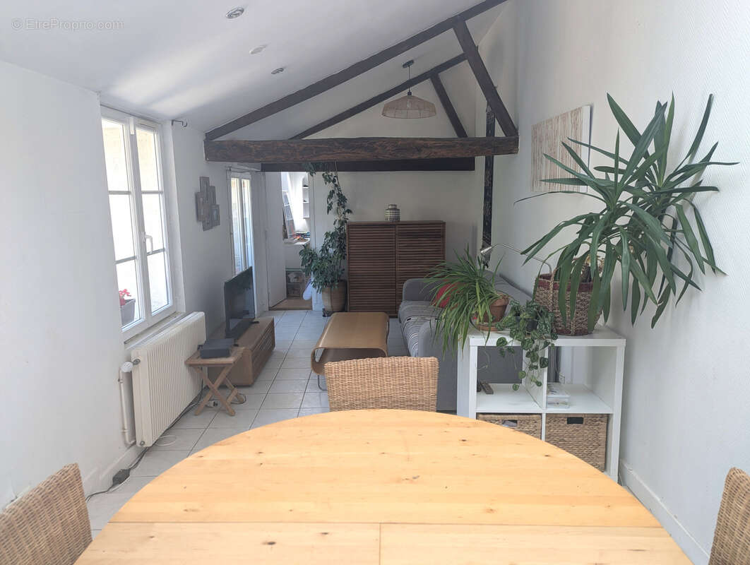 Maison de ville rénovée avec jardin ! - photo 6
