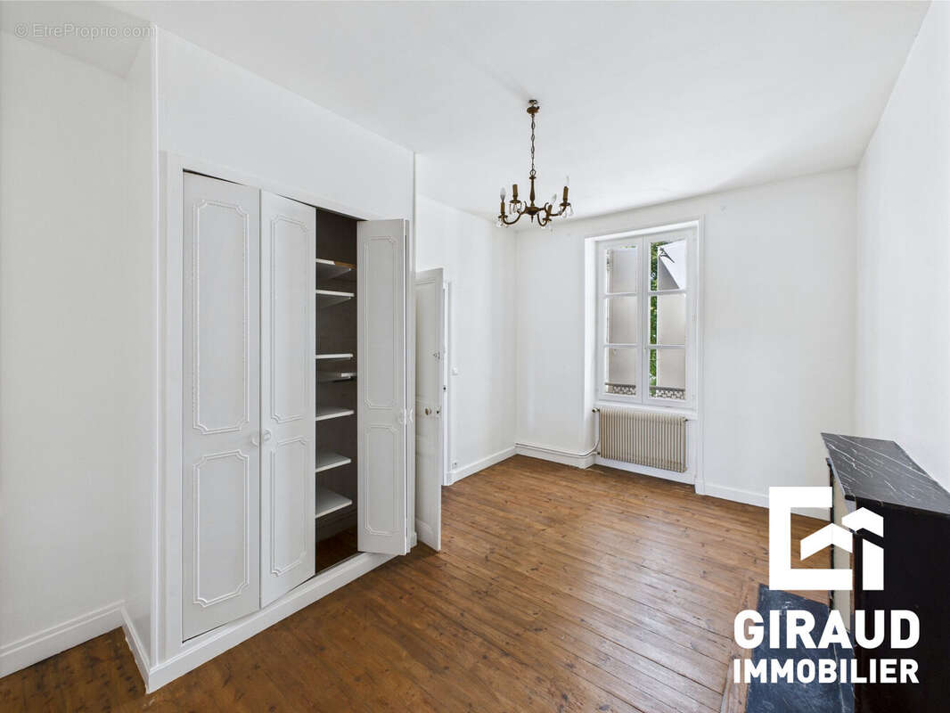 Maison à FONTENAY-LE-COMTE