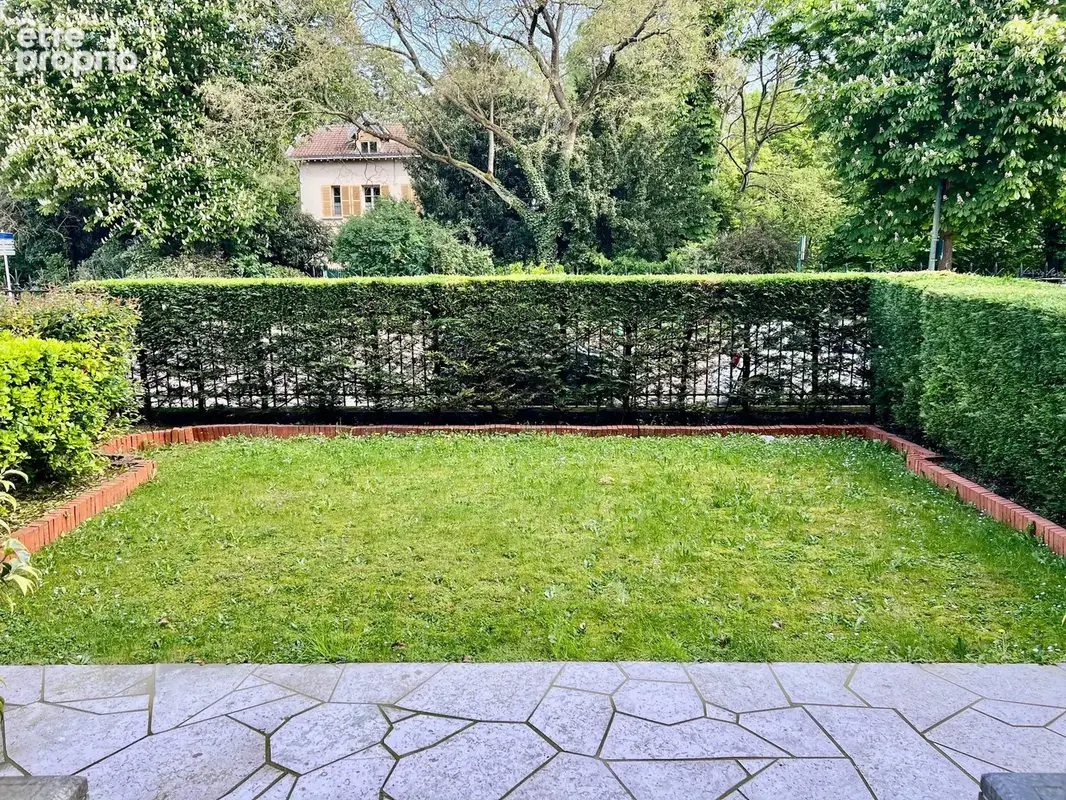 6/7 pieces  147 m2 + terrasse et jardin privatif env 85 m2 - photo 3