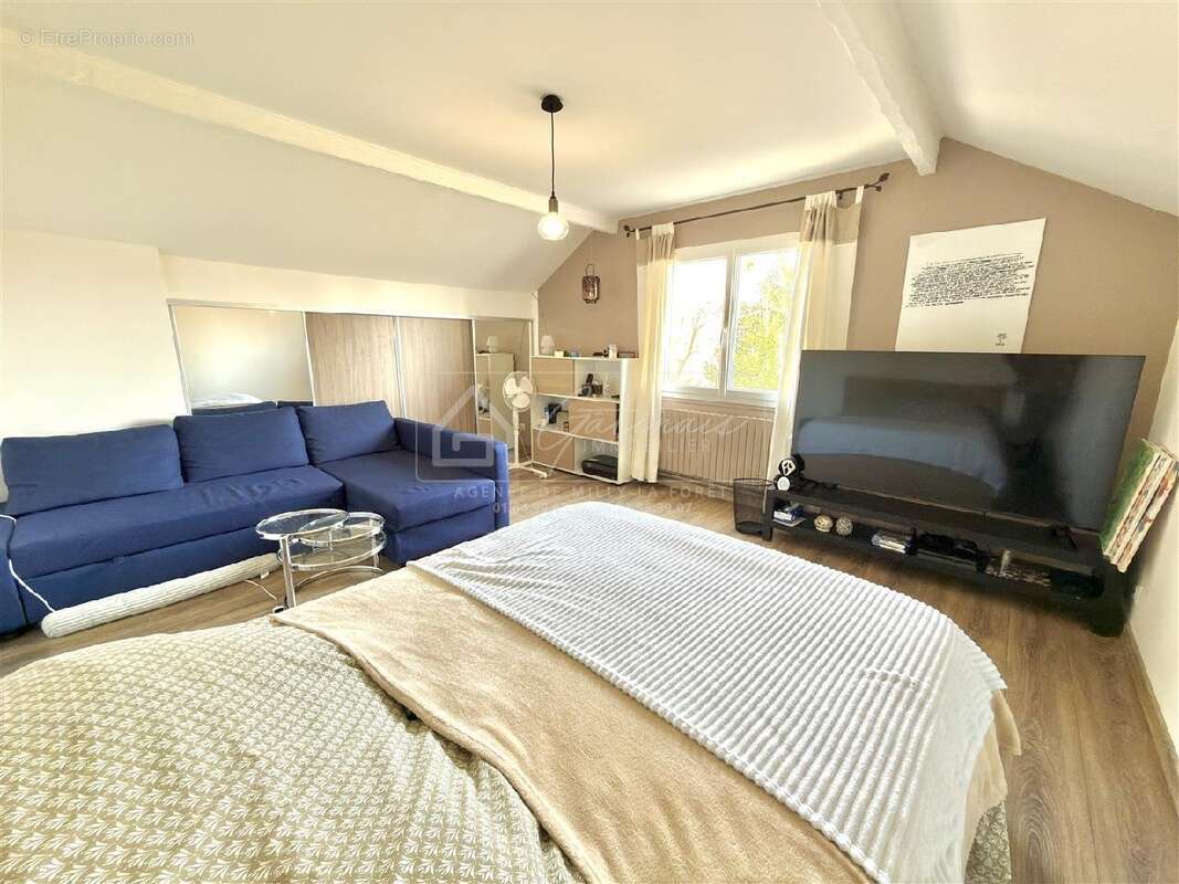 Maison à MILLY-LA-FORET