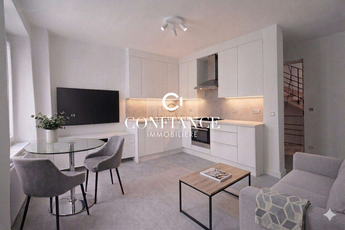 Appartement à LA TURBIE