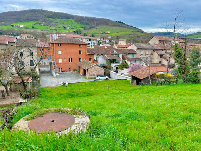 Dpt Rhône (69), au coeur de Pontcharra, terrain de 750 m2 totalement viabilisé pour 2 maisons - photo 13