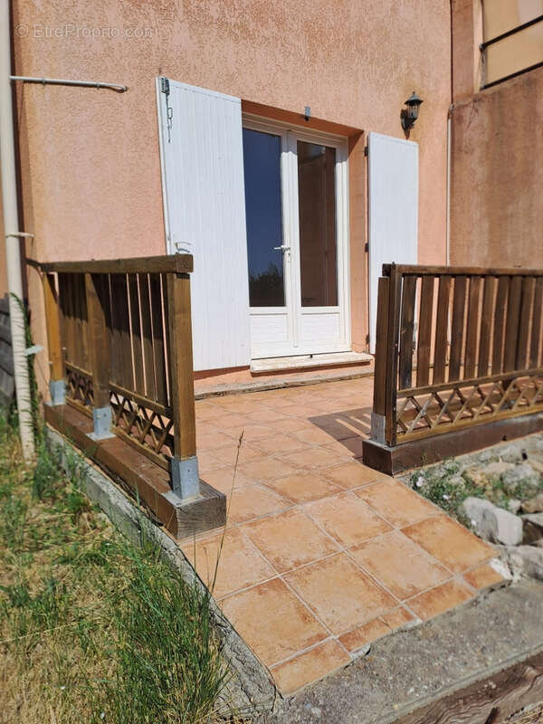 Manosque   t2 de 50 m2   terrasse + parking privé   169 500 € - photo 6