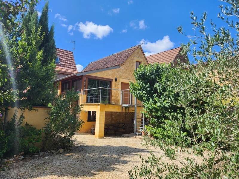 Joli ensemble de deux maisons - photo 31