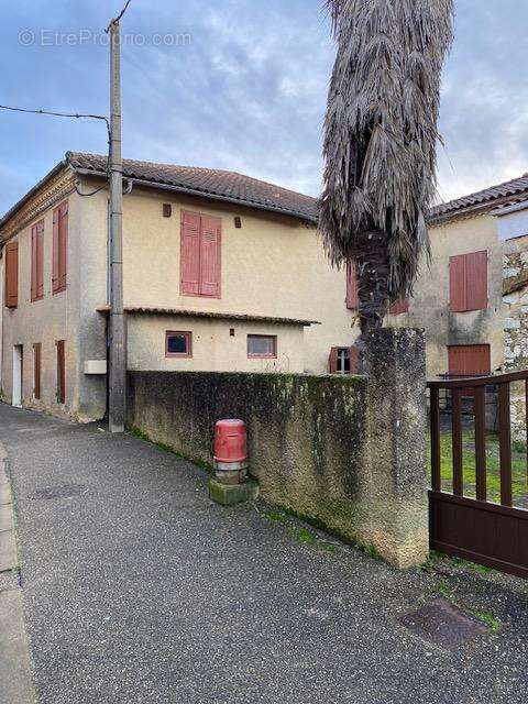 Maison à GONDRIN