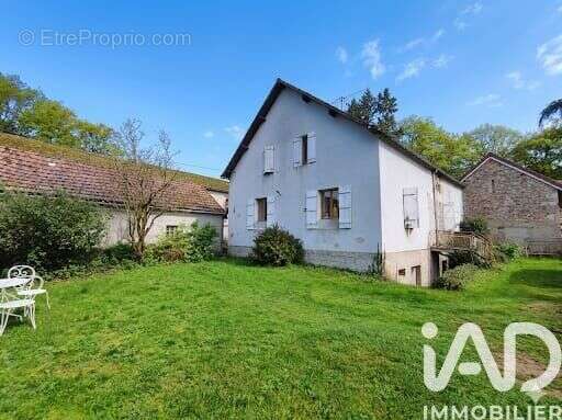 Maison 164 m² à Grury  - photo 2