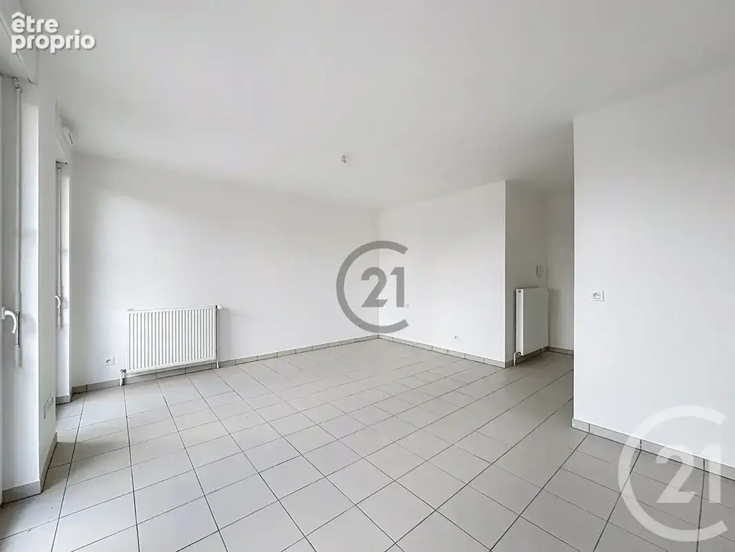 Appartement 2 pièces 45 m² à vendre à Nangis (77370) - photo 2