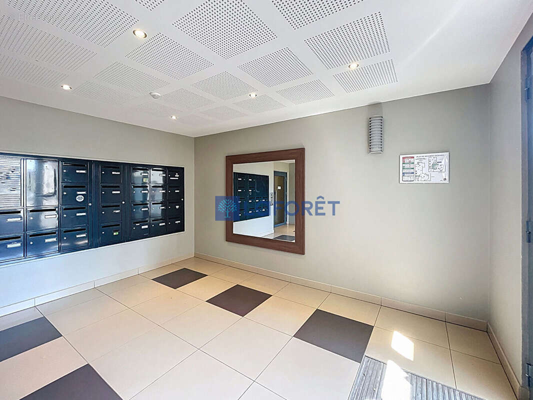 Appartement à SAINT-PIERRE-DU-PERRAY