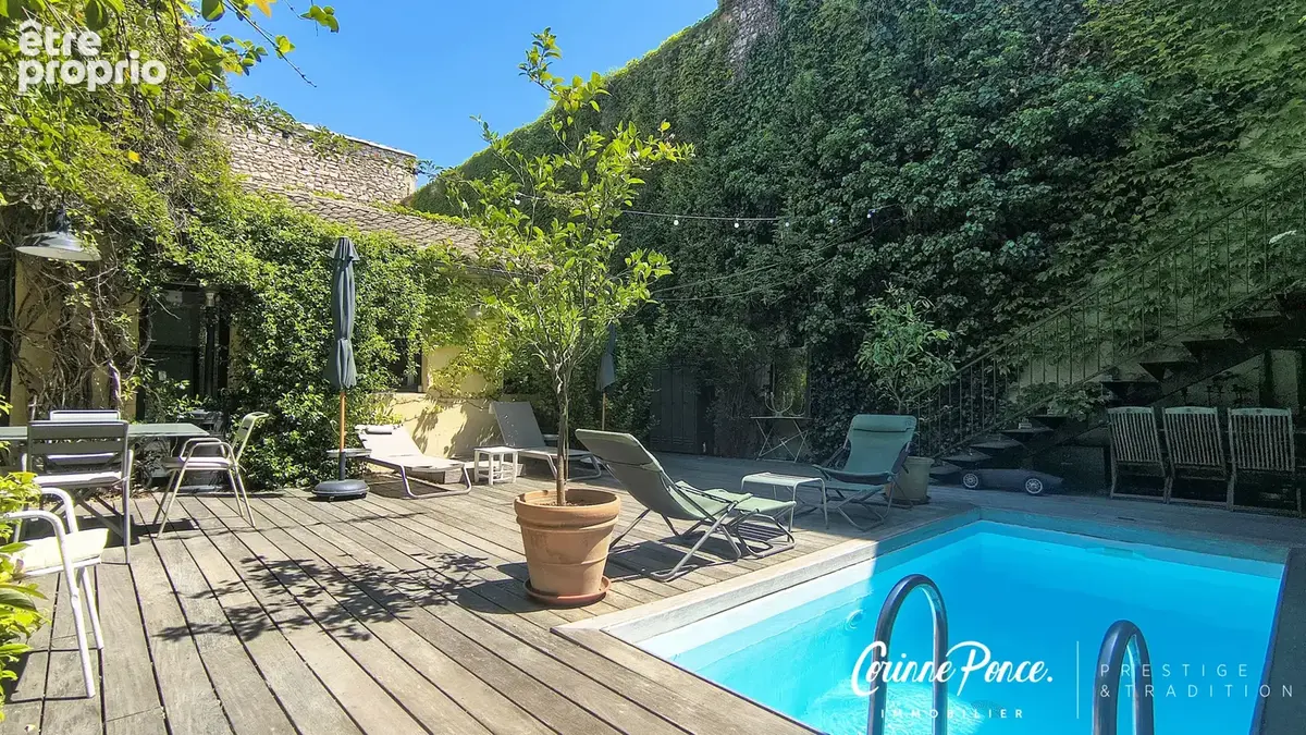 Nimes centre quartier revolution maison de charme  244 m2 cour  piscine chauffee - photo 2
