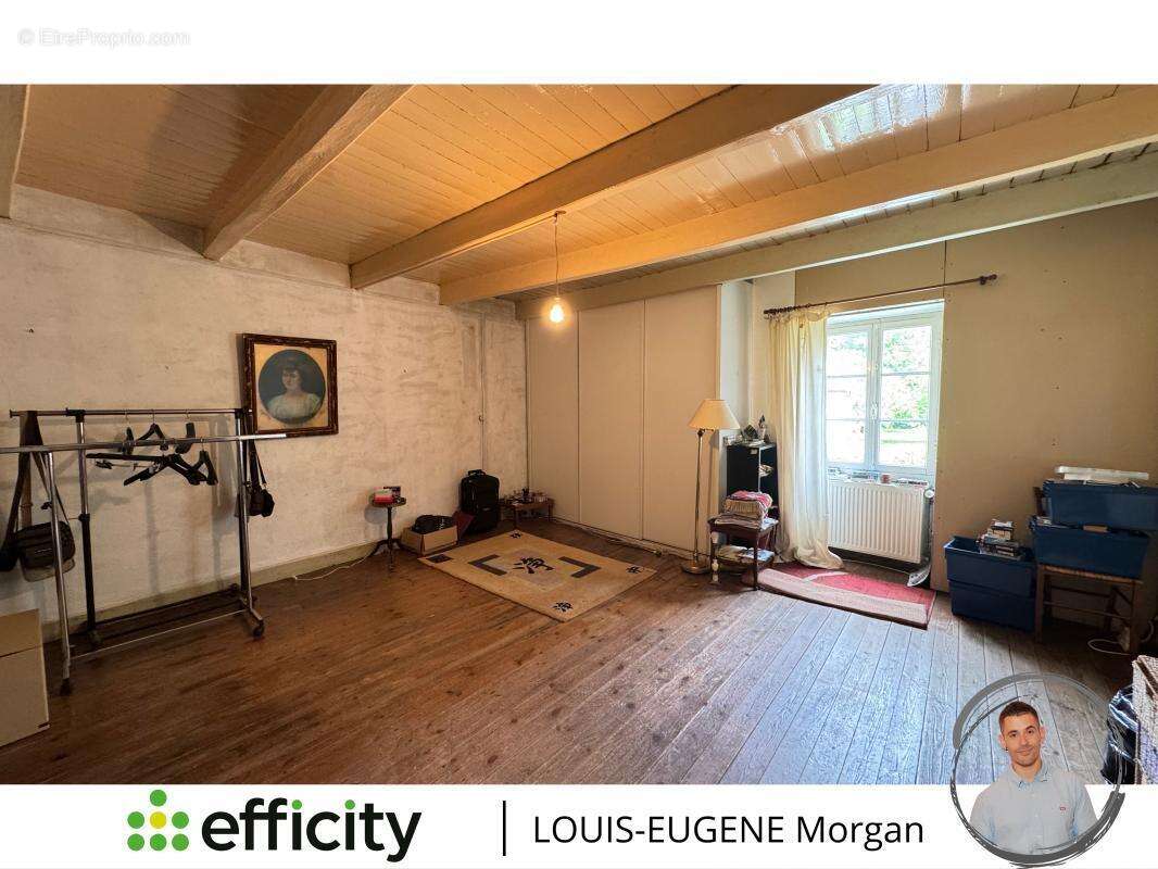 Maison 142 m² à Saint-Romain  - photo 12