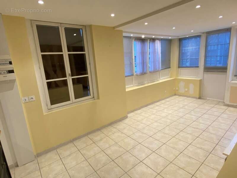 Maison à CREVECOEUR-EN-AUGE