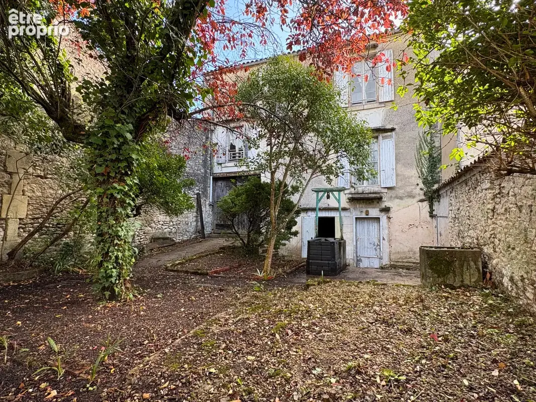 MAISON DE VILLE avec garage et jardin dans le quartier recherché du Sacré-Cœur à Cognac - photo 2