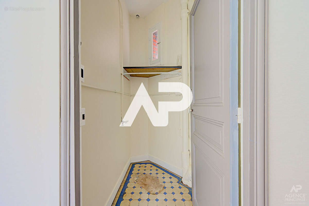 Appartement Rueil Malmaison 2 pièce(s) 34.01 m2 - photo 9